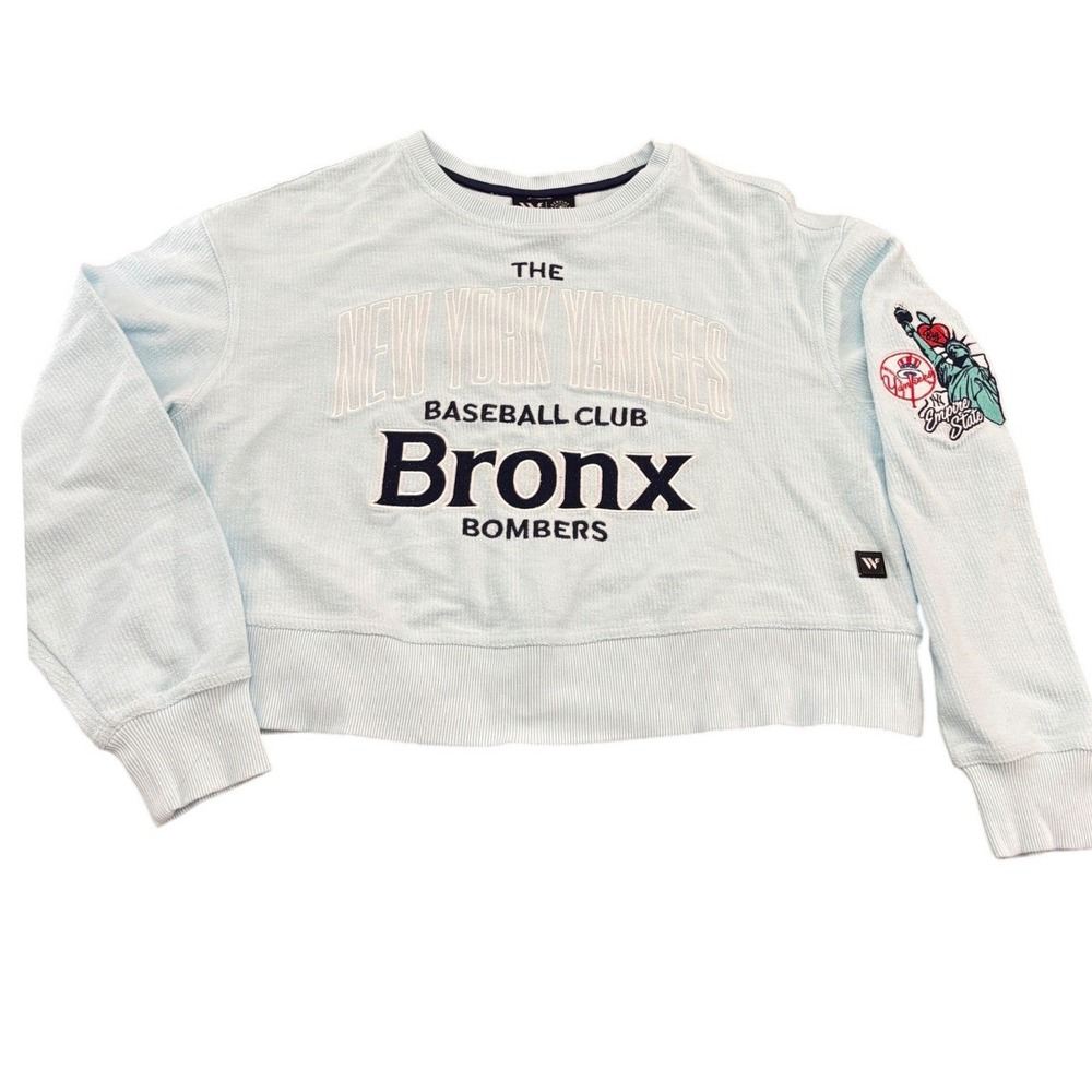 The Wild Collective NY Yankees Sweatshirt Womens Overdyed Cropped Pullover Blue